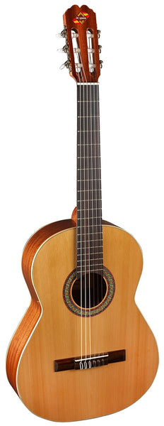 Admira Sevilla 4/4 Classical Guitar with Cedar top & Sapelli back & sides, Excellent student Guitar.